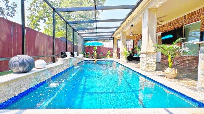 Building Photo - 16419 Moary Firth Dr