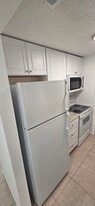 Building Photo - 4934 Getner St