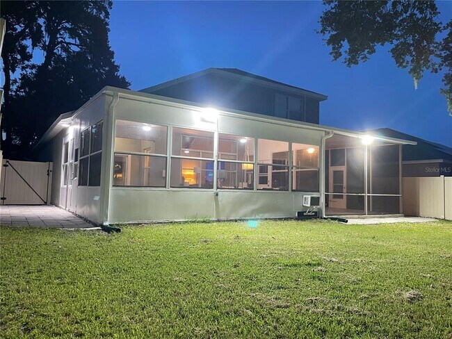 Building Photo - 4616 Whispering Park Ln