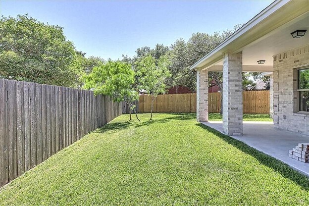 Building Photo - 7026 Adcote Dr