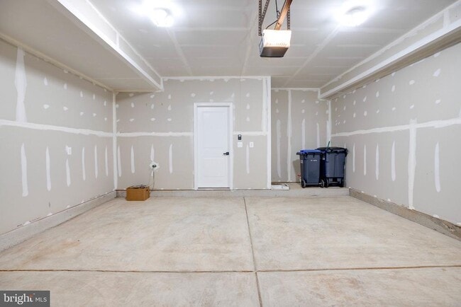 Building Photo - 4468 Sulford Ter