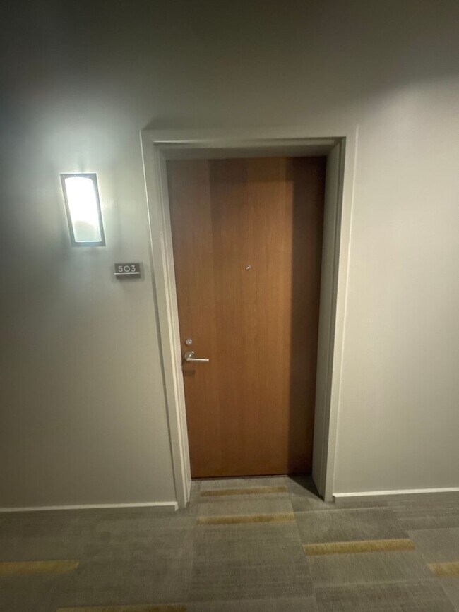 Building Photo - ? Special Offer: Apply and be approved by December 27, 2025, and receive ½ off the first month’s ...