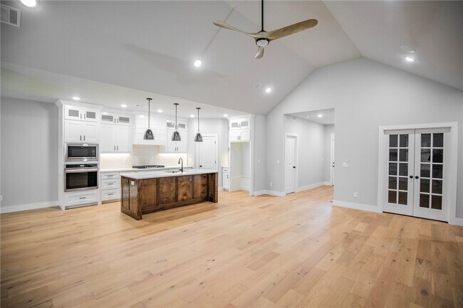 Building Photo - 7843 Range
