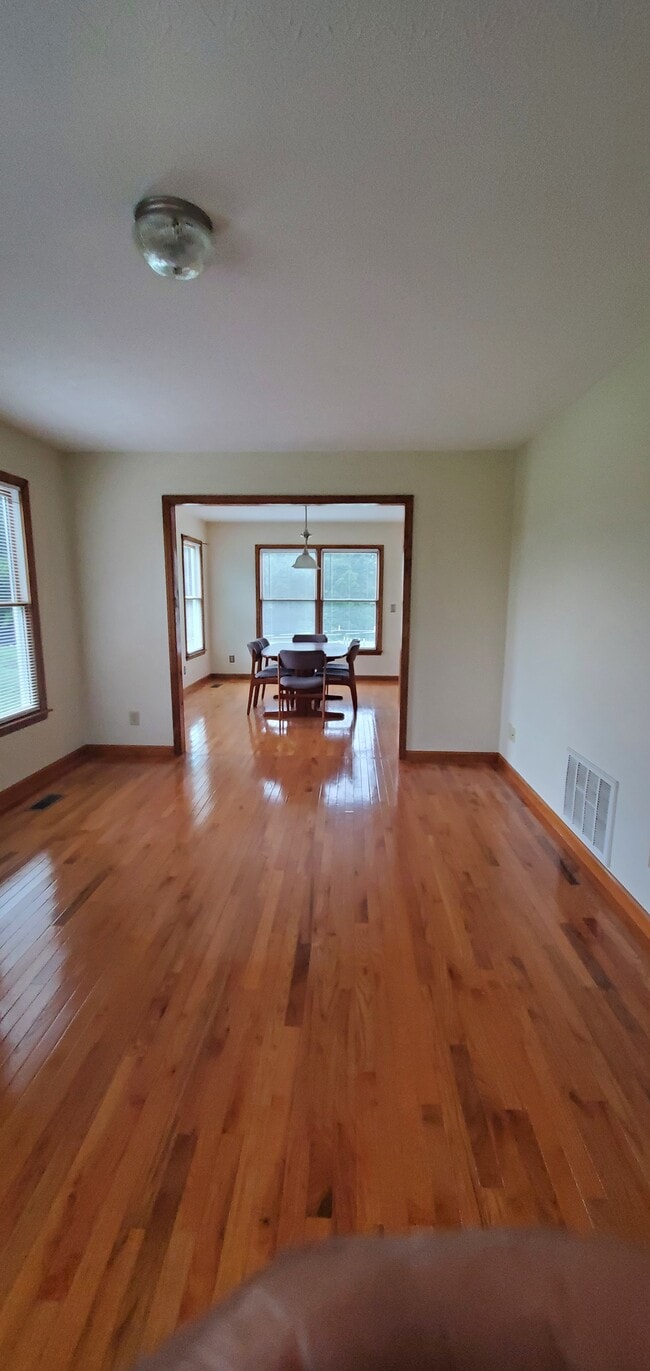 Building Photo - 119 Stoney Brook Ln