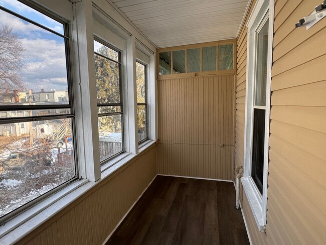 Building Photo - 209 Reno Ave