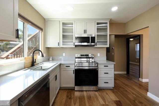 Building Photo - 4960 Vista Pl