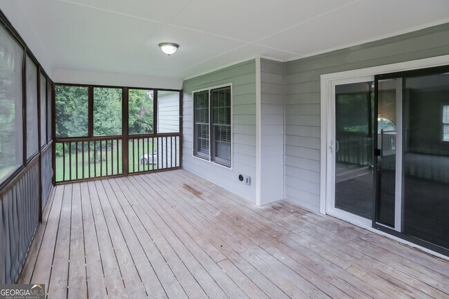 Building Photo - 13 Cumberland Gap