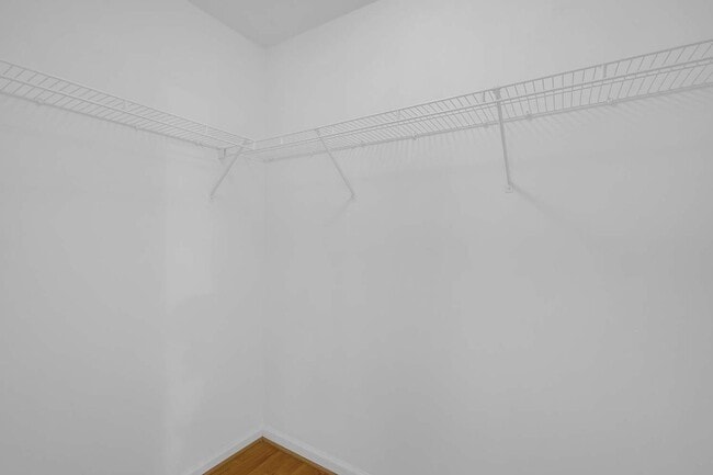 Building Photo - 417 Belmont Cir