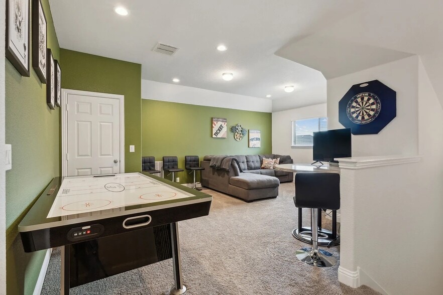 Building Photo - 5601 Bottiglia Way