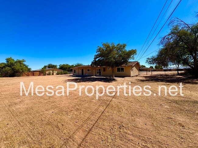 Building Photo - 15850 Washoan Rd