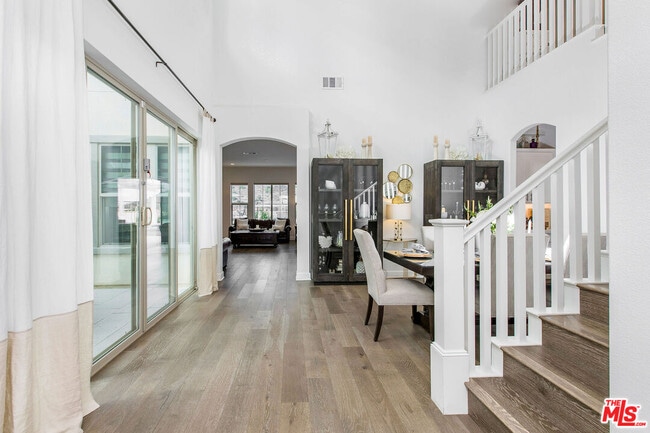 Building Photo - 24407 Clear Creek Pl