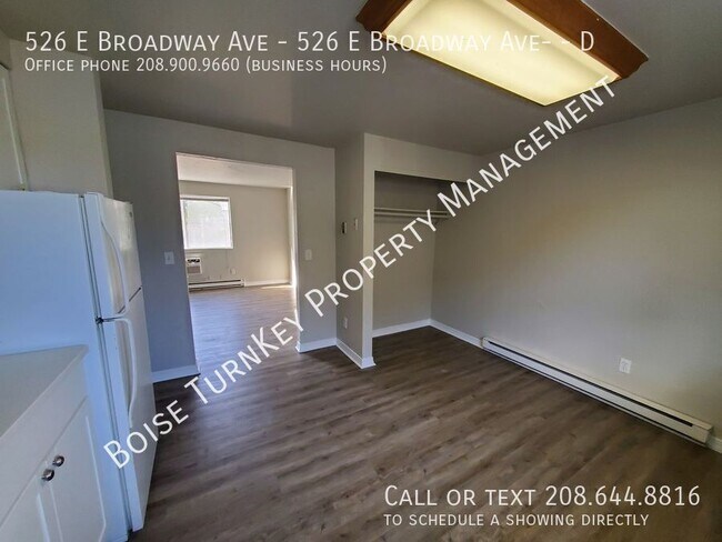 Building Photo - 526 E Broadway Ave