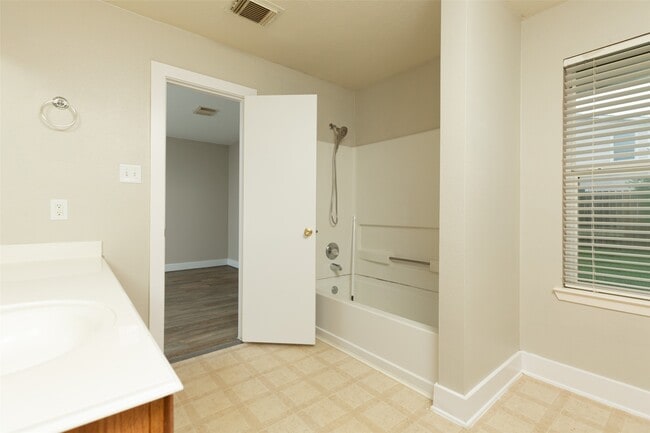 Building Photo - 19842 Hidden Shadow Ln