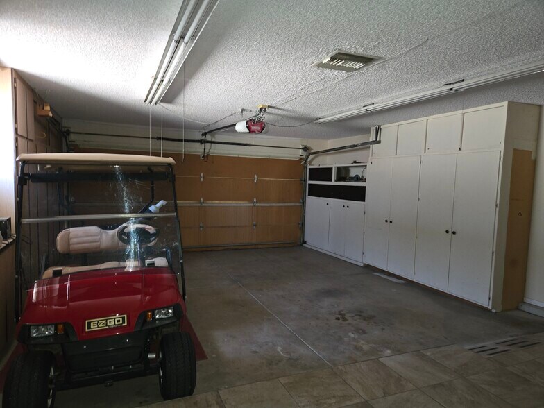 Building Photo - 11021 W Welk Dr