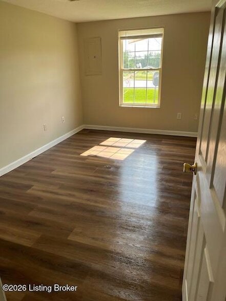Building Photo - 1711B Cliff Ridge Ct