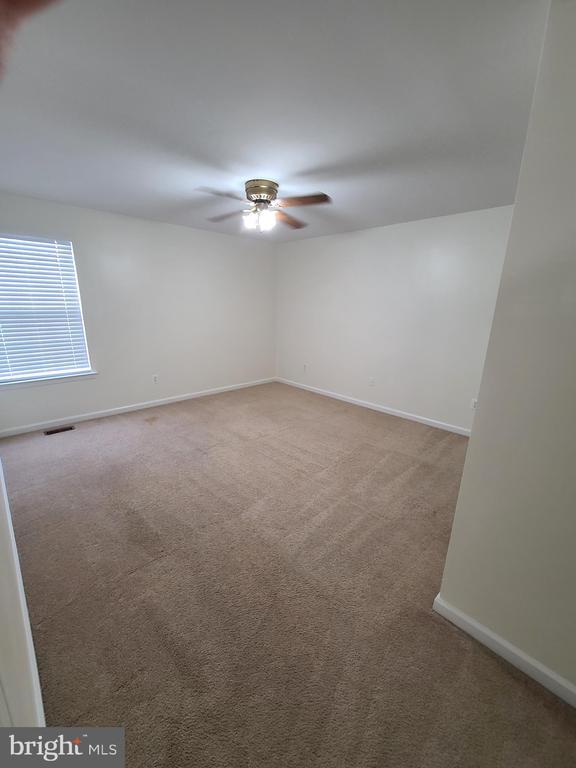 Building Photo - 121 Shoal Creek Dr