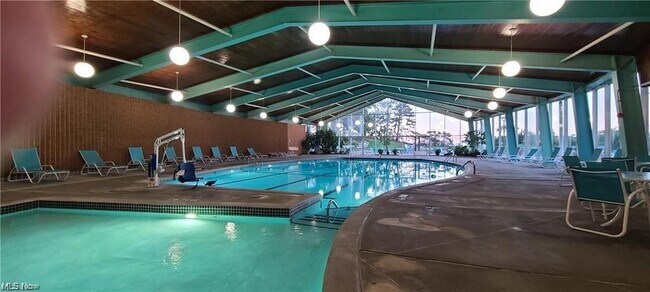 Building Photo - 12700 Lake Rd