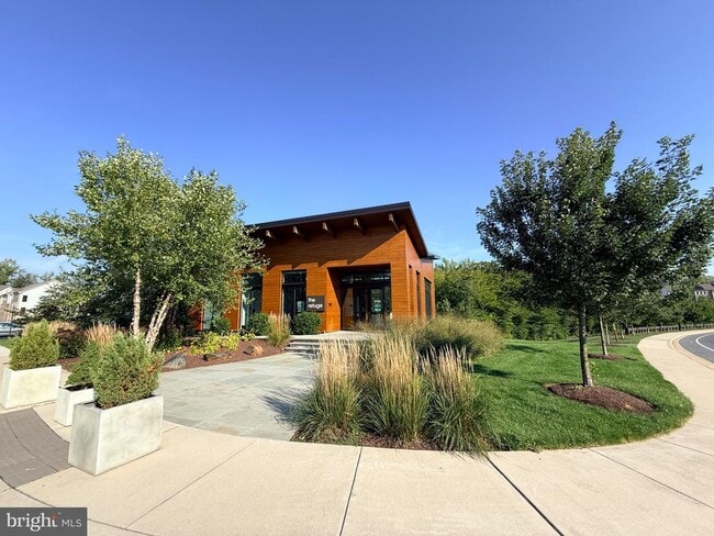 Building Photo - 3347 Watershed Blvd