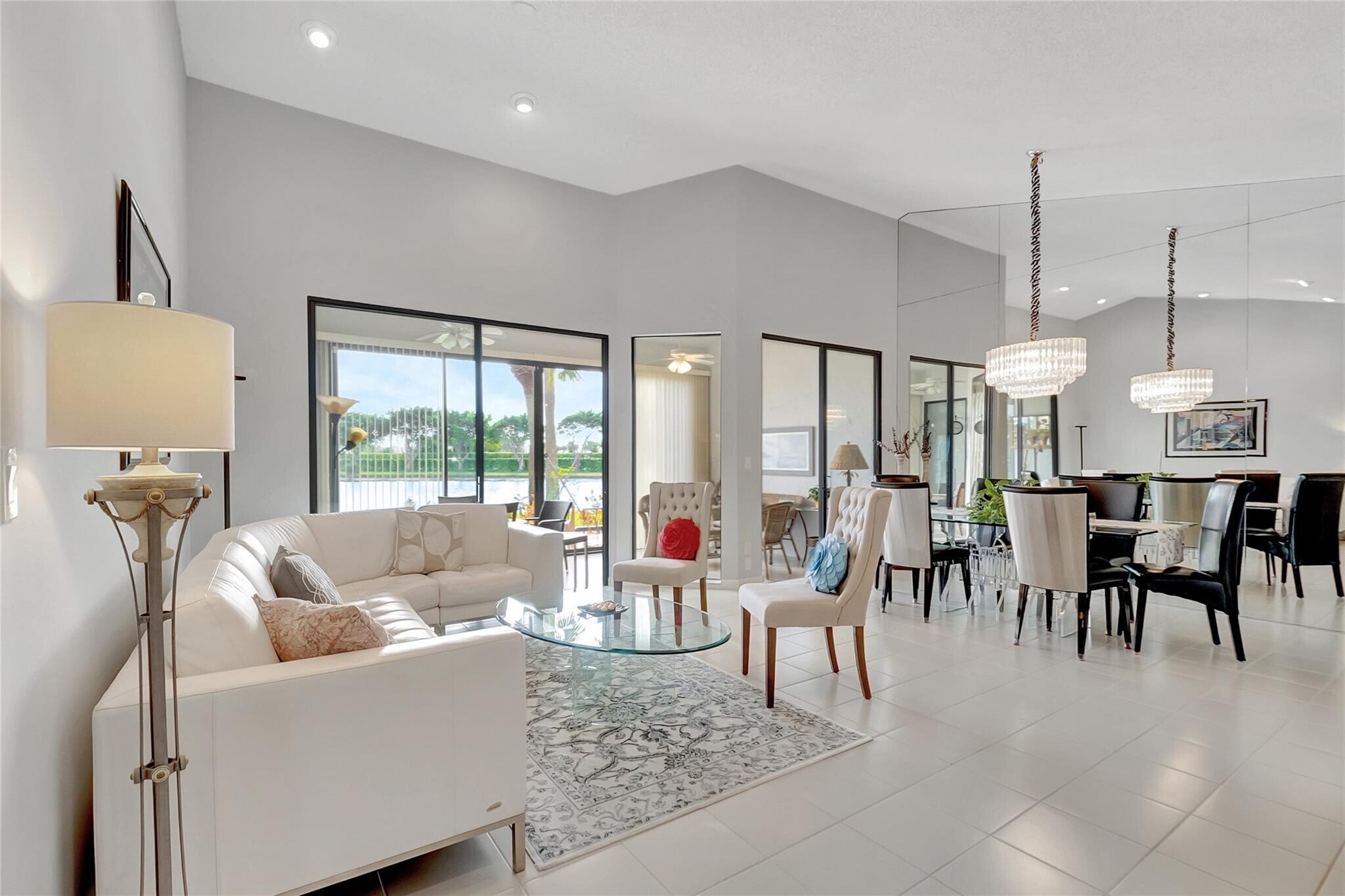 Building Photo - 8224 Cassia Dr