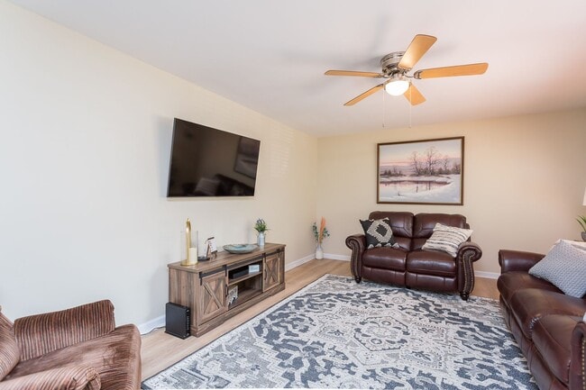 Building Photo - Spacious 4-Bedroom Home in Massanutten Resort