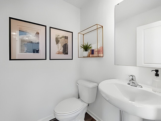 Building Photo - 367 Bridgeview Ct