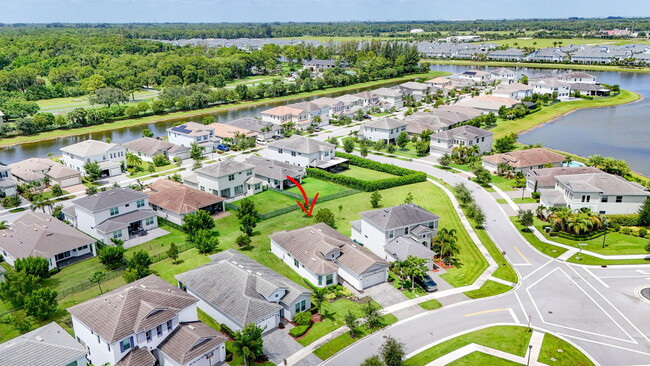 Building Photo - 16293 Melogold Dr