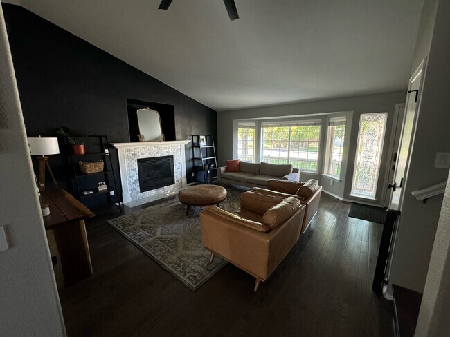Living Room - 1086 NE Locksley Dr