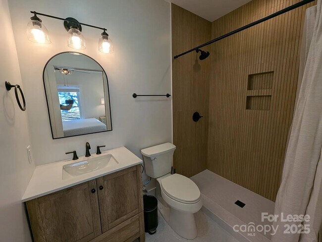 Building Photo - 24 Woodrow Ave