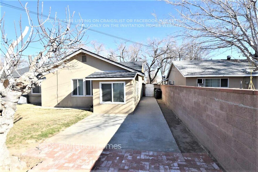 Building Photo - 1438 Indian Sage Rd
