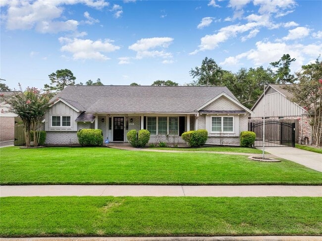 Primary Photo - 1075 Curtin St