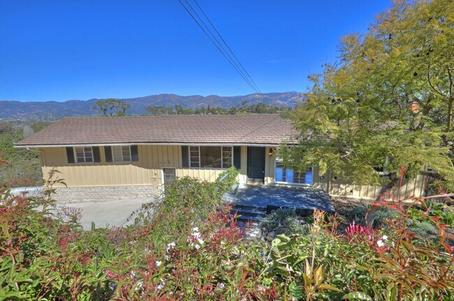 Building Photo - Peaceful Hope Ranch Living