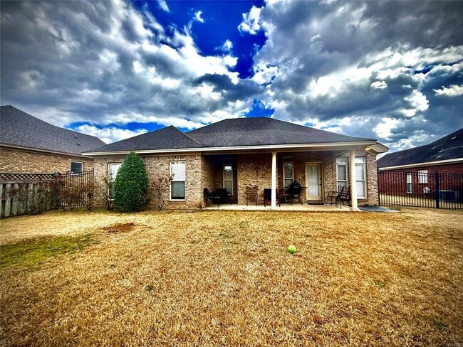 Building Photo - 5812 Lotus Cir