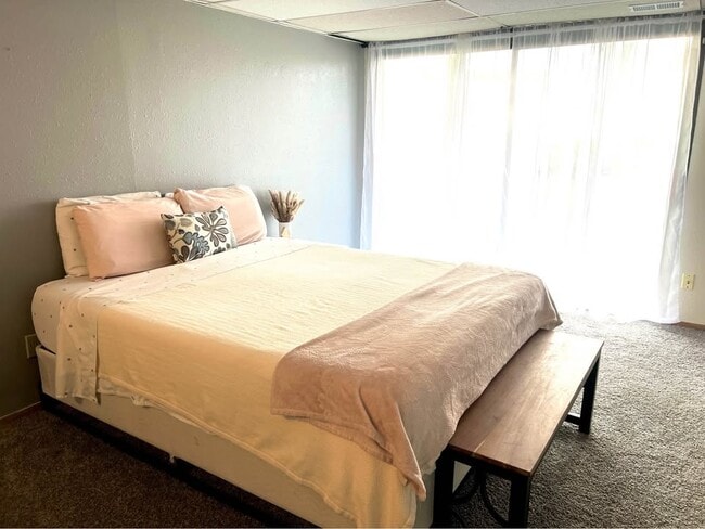 Building Photo - 8773 W Cornell Ave