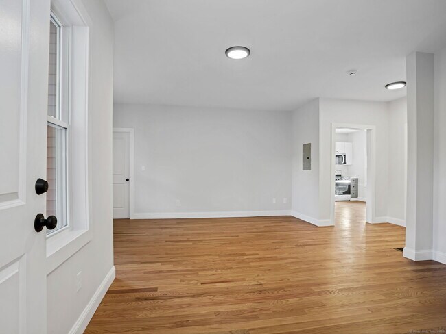Building Photo - 3 Seaview Ave
