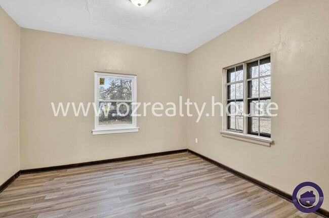 Building Photo - 1766 Milburn Ave