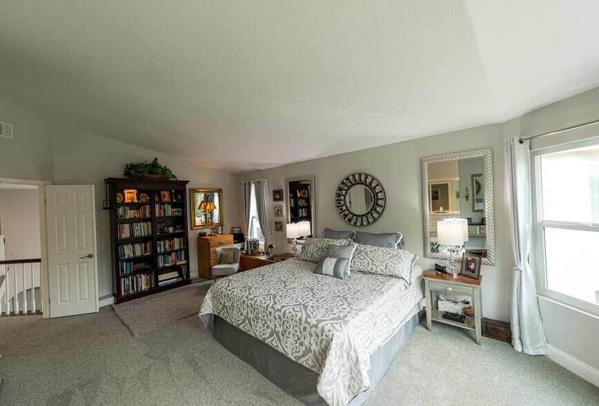 Building Photo - 4623 Da Vinci St