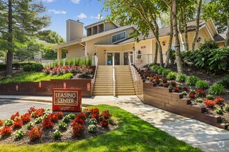 Building Photo - Stonecreek Club Apartments