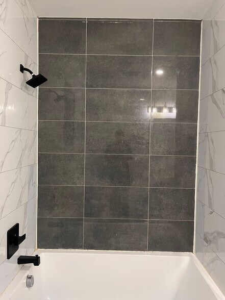 Building Photo - 271 Hancock Ave