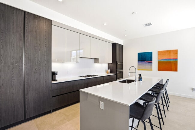 Building Photo - 57880 Salida del Sol