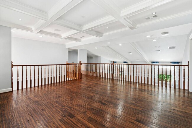 Building Photo - 1705 S Cottonwood Valley Cir