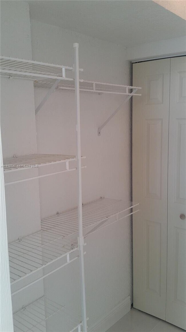 Building Photo - 1251 NE 108th St