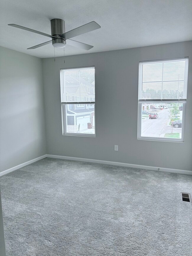 Building Photo - Charming 3 beds 3 baths in New Albany!