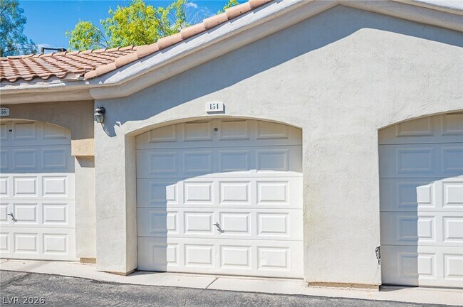 Building Photo - 10211 Red Pueblo Pl