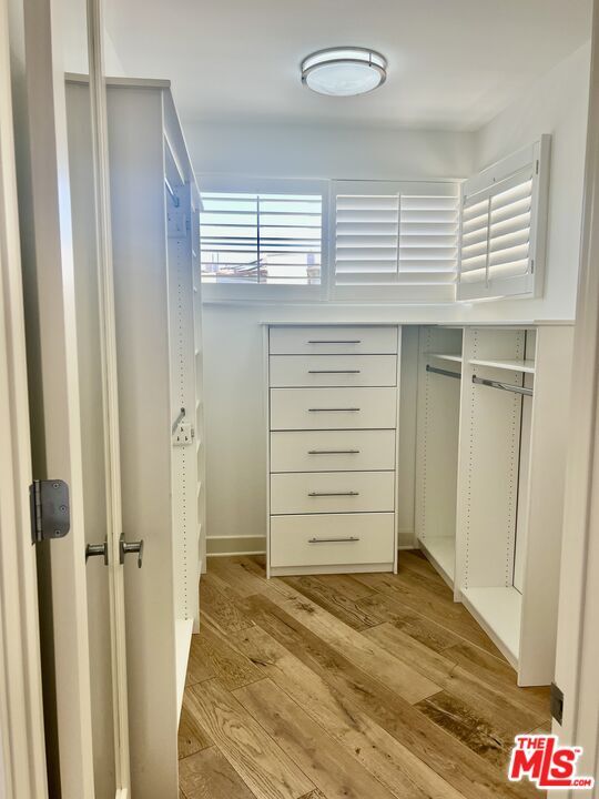 Building Photo - 5849 S Sparrow Ct