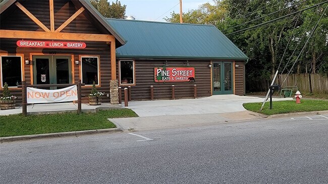 Building Photo - 9835 Willow Creek Commerce Dr