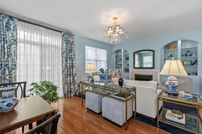 Building Photo - Norfolk Furnished rental Near ODU/NSU