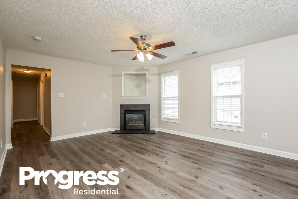 Building Photo - 5640 Tealbrook Dr