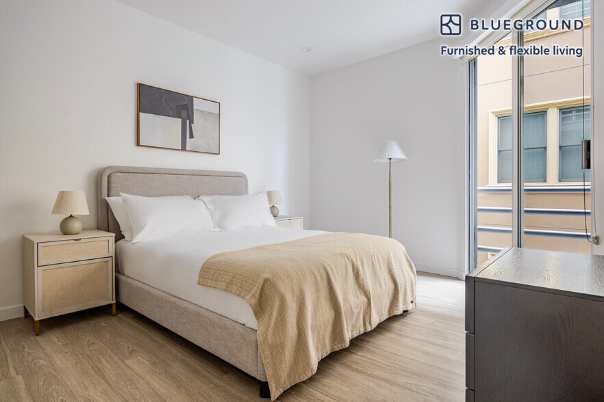 Building Photo - 8600 Burton Wy