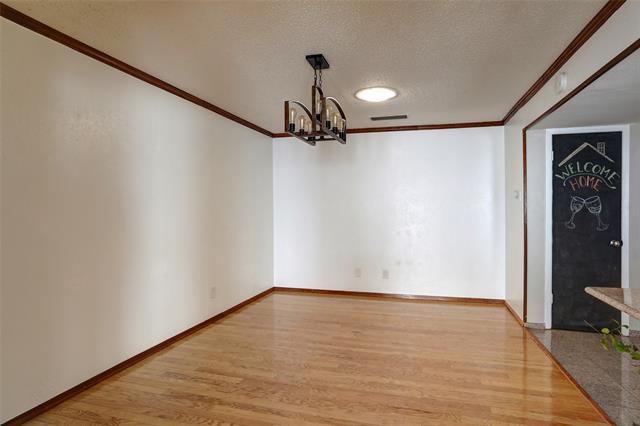 Building Photo - 2105 Wheaton Dr