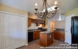 Building Photo - 9011 Hilltop Crossing Dr